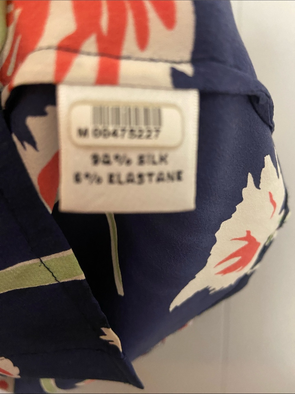 St. John Sleeveless Floral Ruffle Blouse - Navy/Coral. 94% silk - Picture 4 of 6